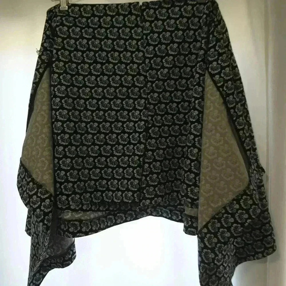 Valerie Steven's Skort size 12 - Picture 2 of 8